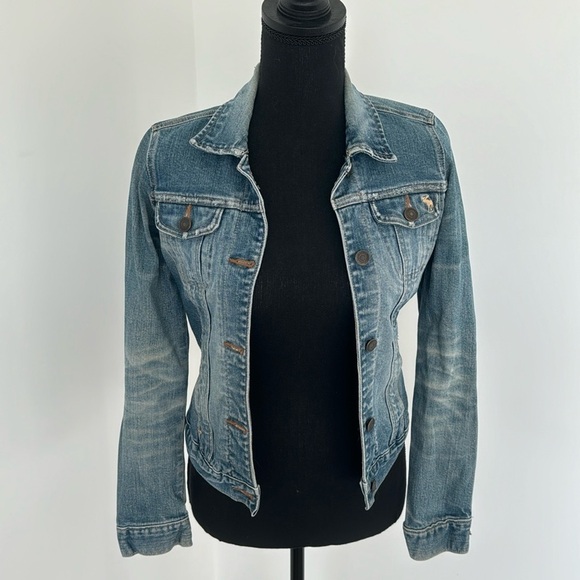 Kids Abercrombie & Fitch Distressed Jean Jacket - Picture 1 of 11